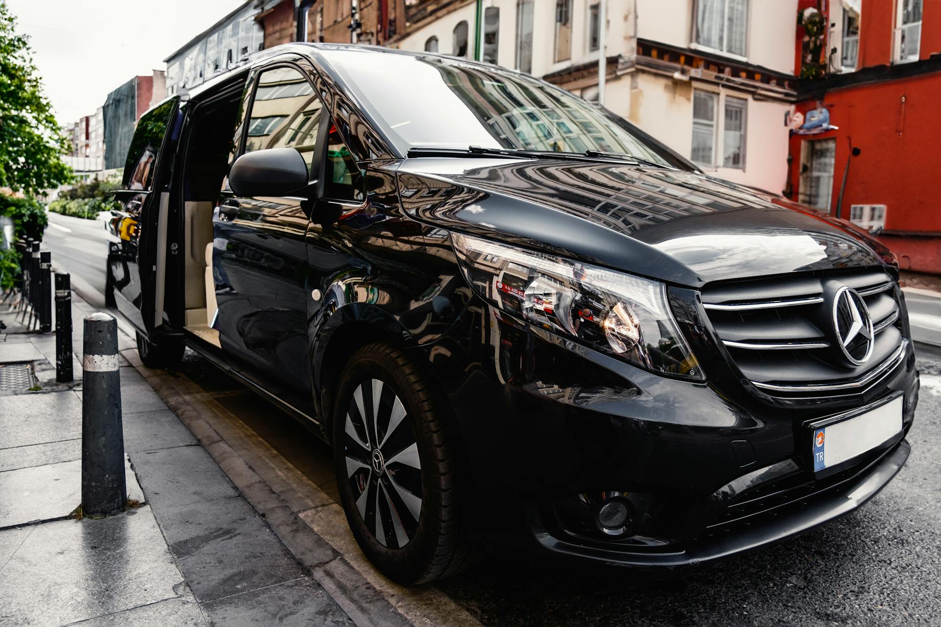 Z&GLOBAL premium chauffeur